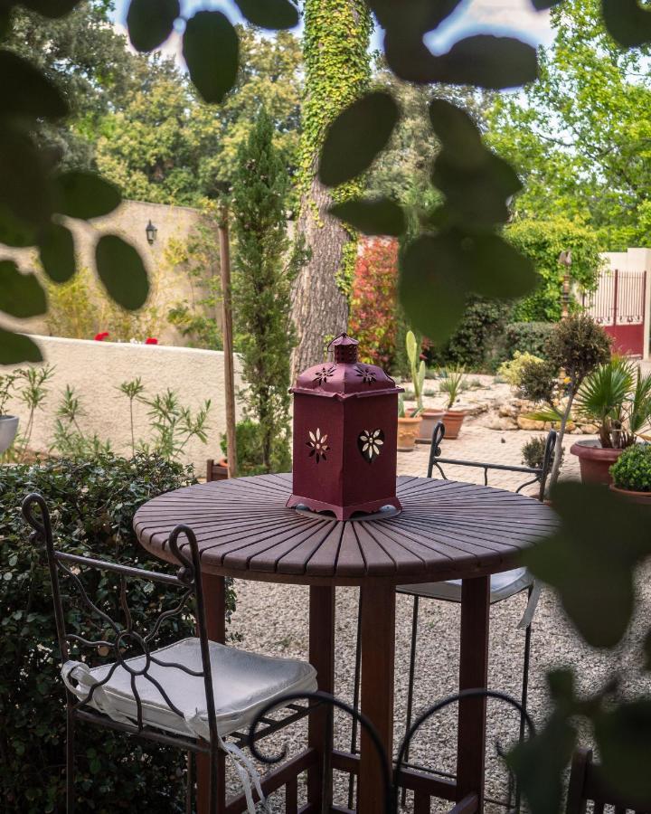 Bed and Breakfast Les Jardins D'Holi Proche Uzes Garrigues-et-Sainte-Eulalie Exterior foto