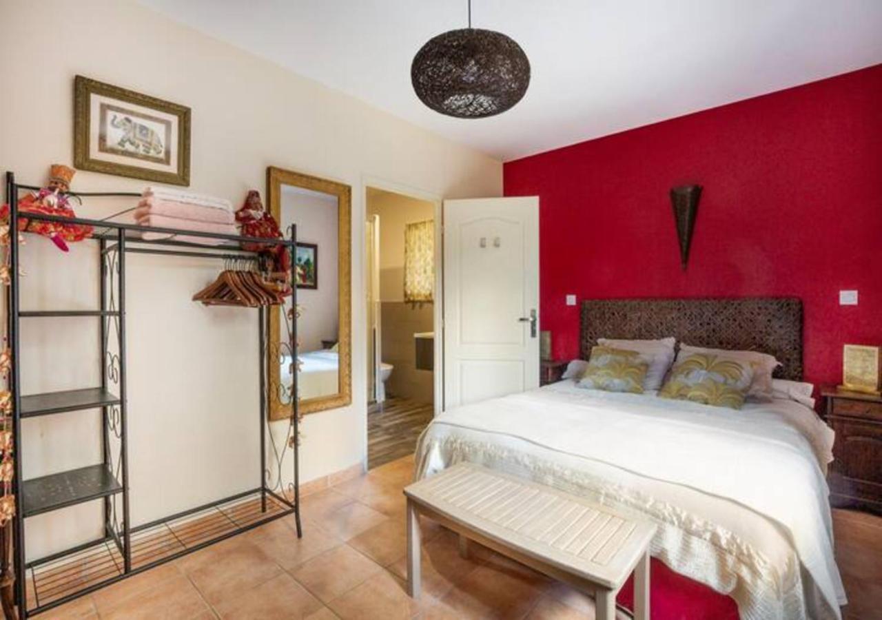 Bed and Breakfast Les Jardins D'Holi Proche Uzes Garrigues-et-Sainte-Eulalie Exterior foto